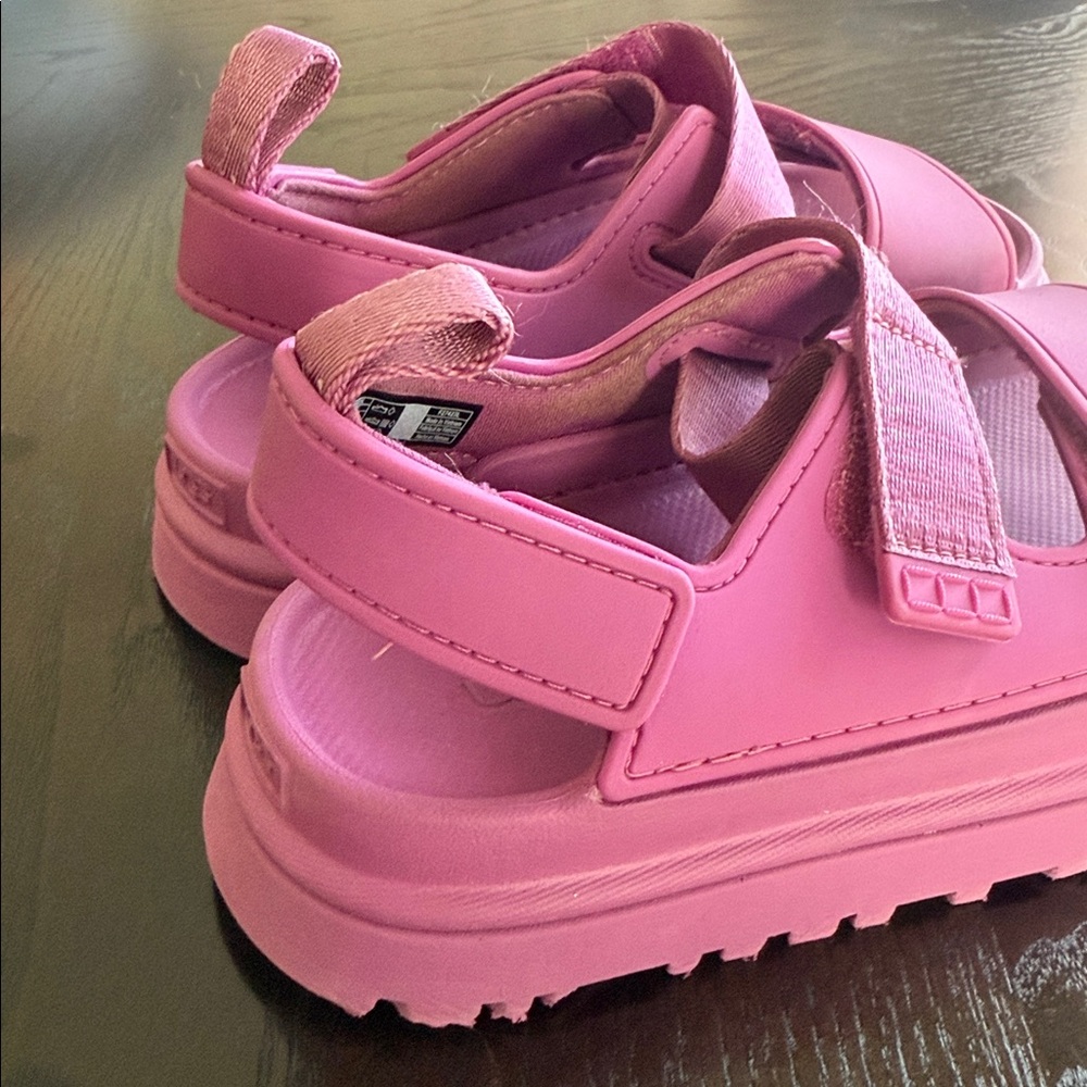 UGG Kids Goldenstar Sandal - Picture 7 of 12